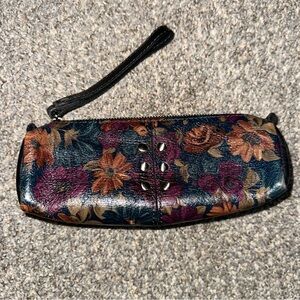 Patricia Nash wristlet
